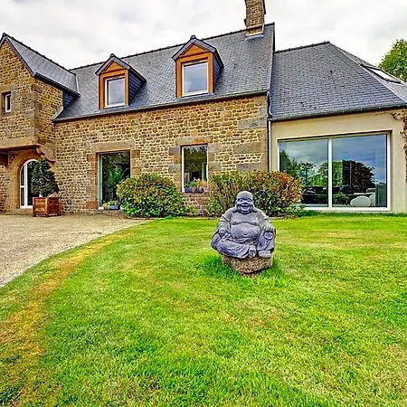 Le Bouddha Du 3* Saint-Germain-de-Tallevende