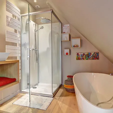 Le Bouddha Du 3* Saint-Germain-de-Tallevende